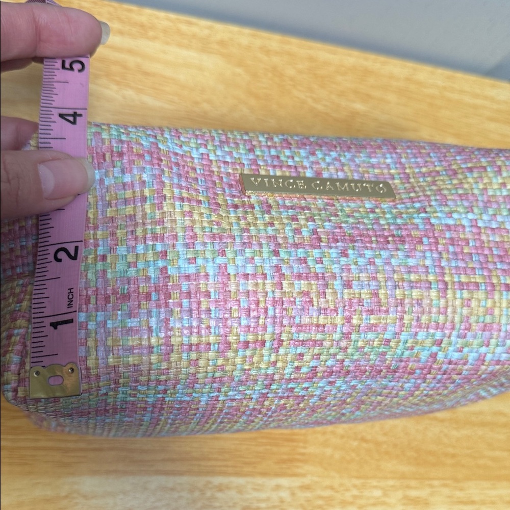 Vince Camuto Pastel Woven Cosmetic Bag 💕 - Picture 15 of 17